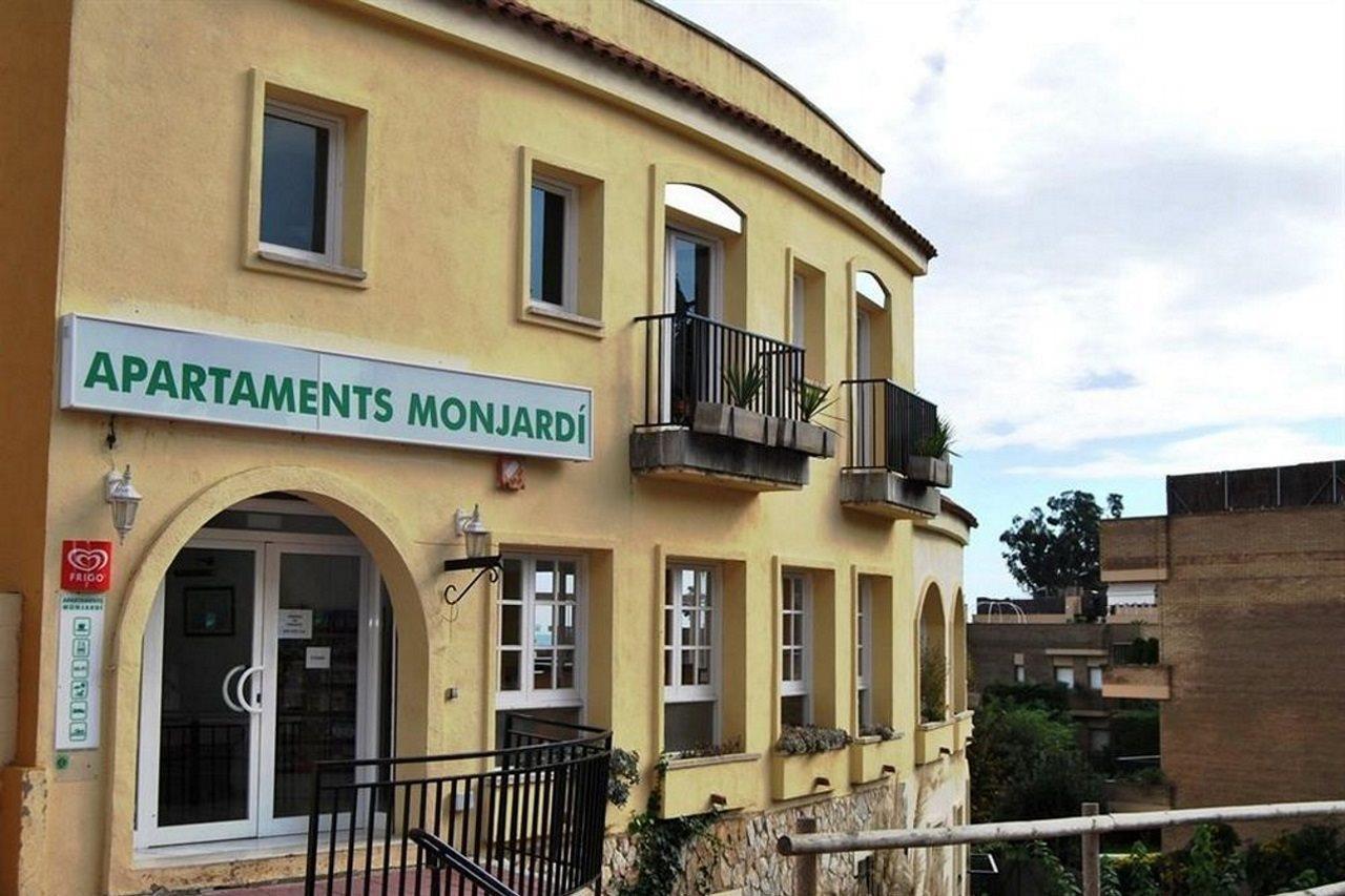 Apartaments Ar Enjoy Monjardi Lloret de Mar Bagian luar foto
