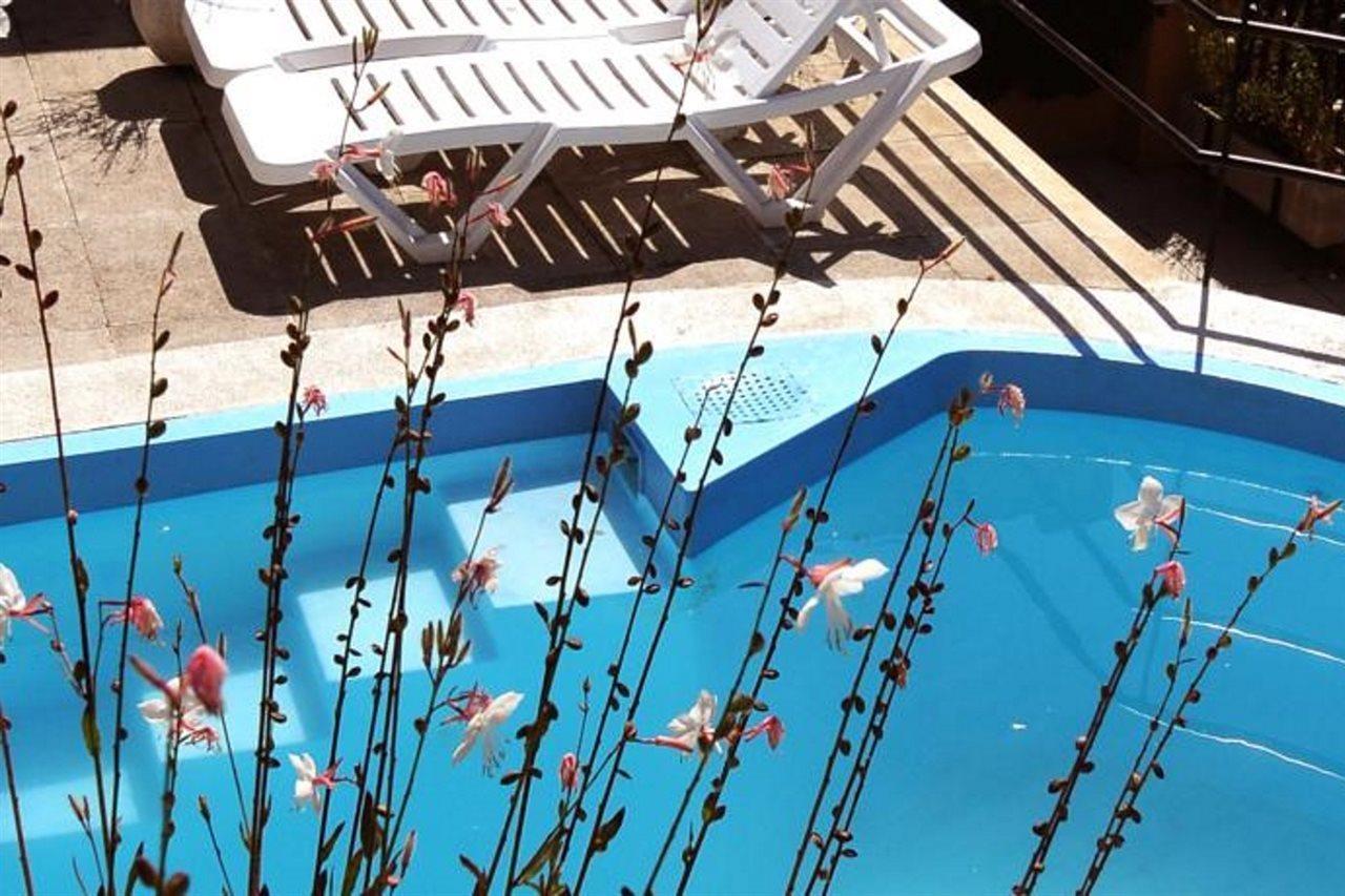 Apartaments Ar Enjoy Monjardi Lloret de Mar Bagian luar foto
