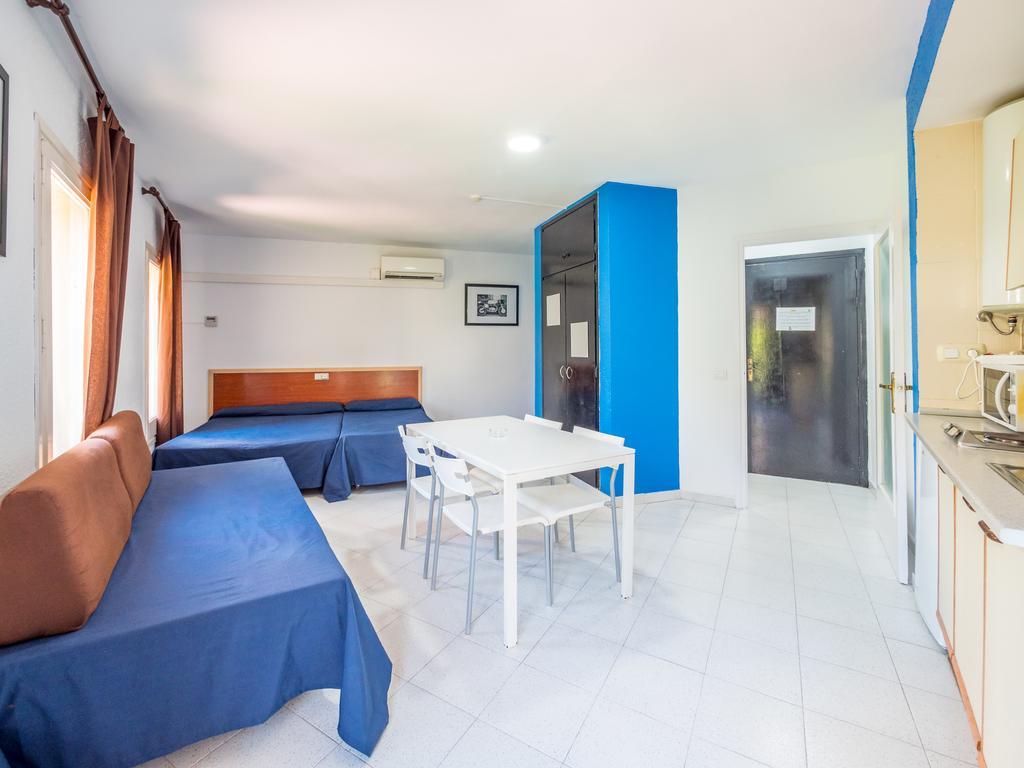 Apartaments Ar Enjoy Monjardi Lloret de Mar Bagian luar foto