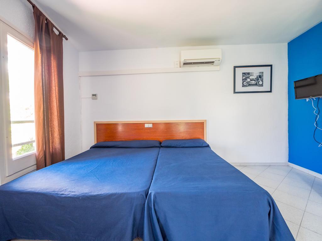 Apartaments Ar Enjoy Monjardi Lloret de Mar Bagian luar foto