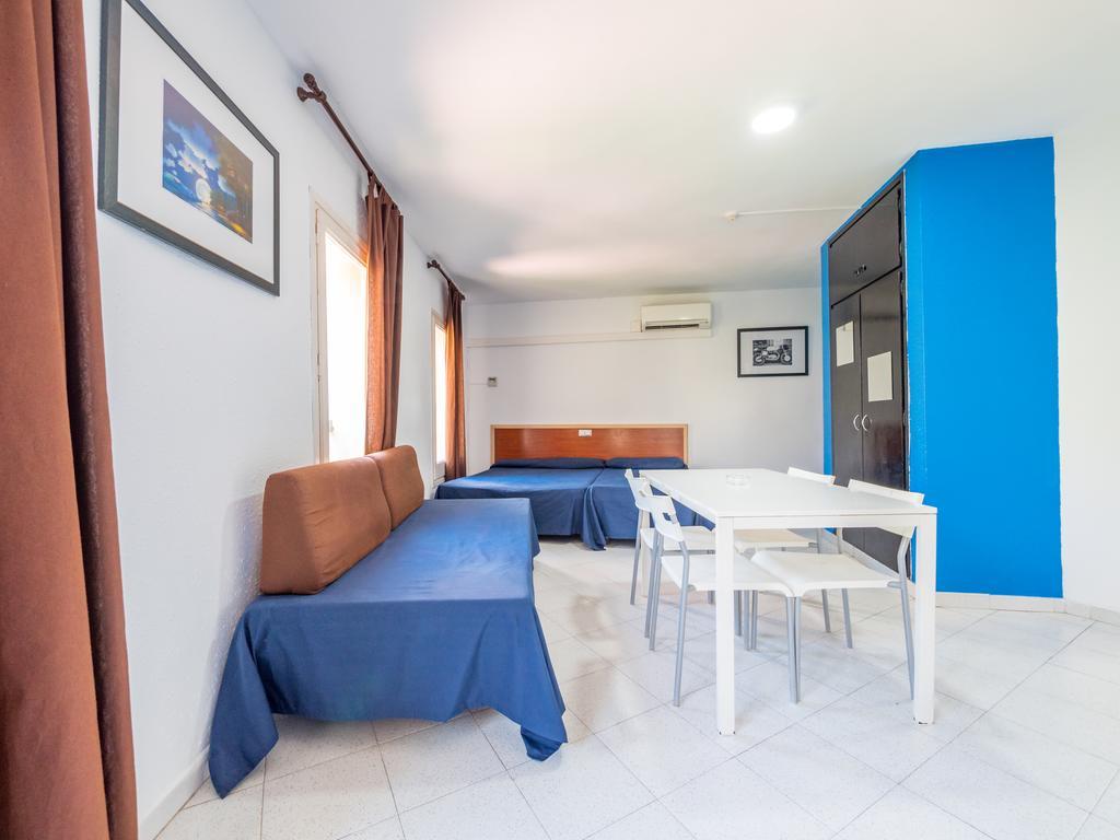 Apartaments Ar Enjoy Monjardi Lloret de Mar Bagian luar foto